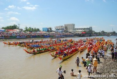 le hoi dua ghe ngo.jpg